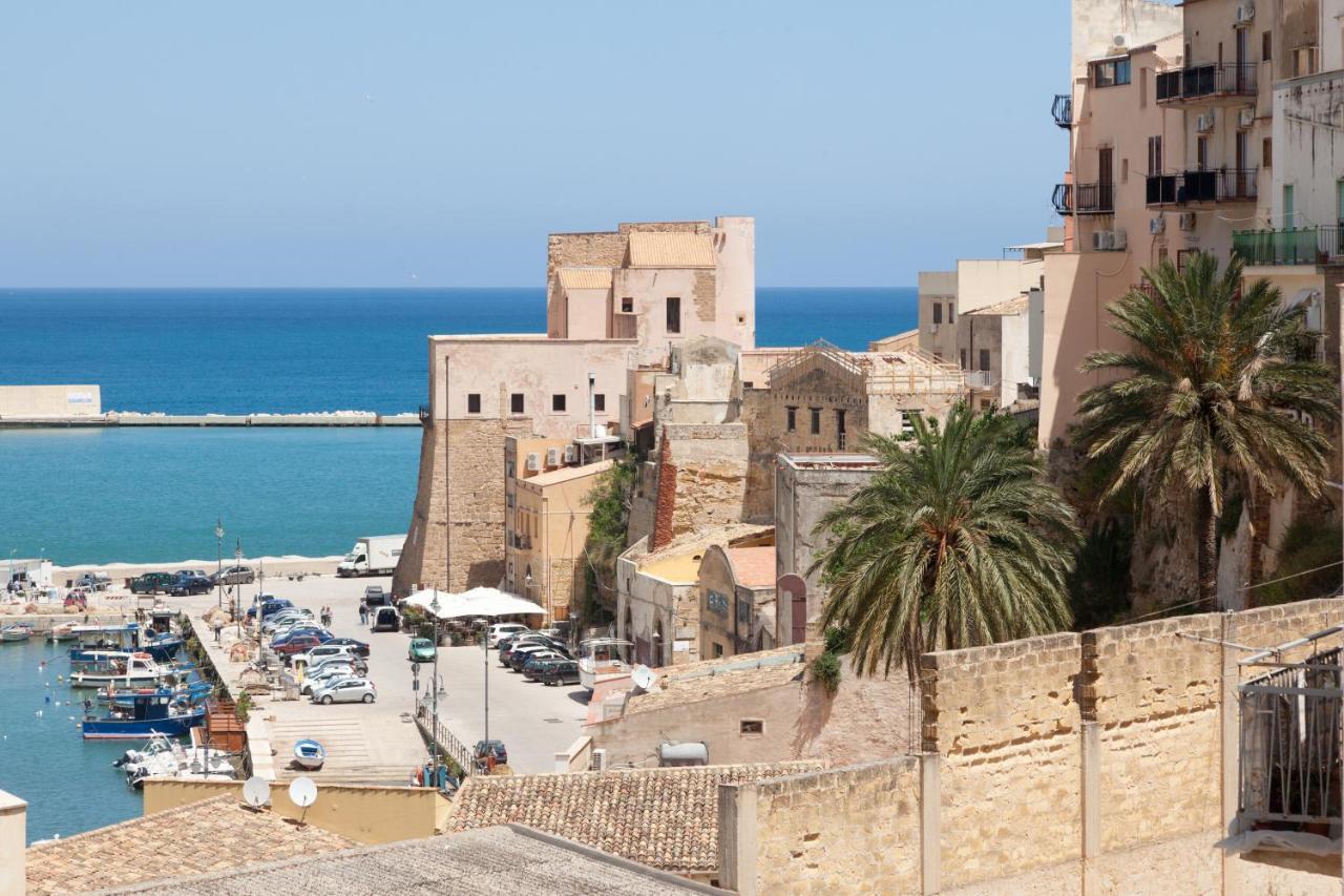 Appartement La Terrazza Sul Porto à Castellammare del Golfo Extérieur photo